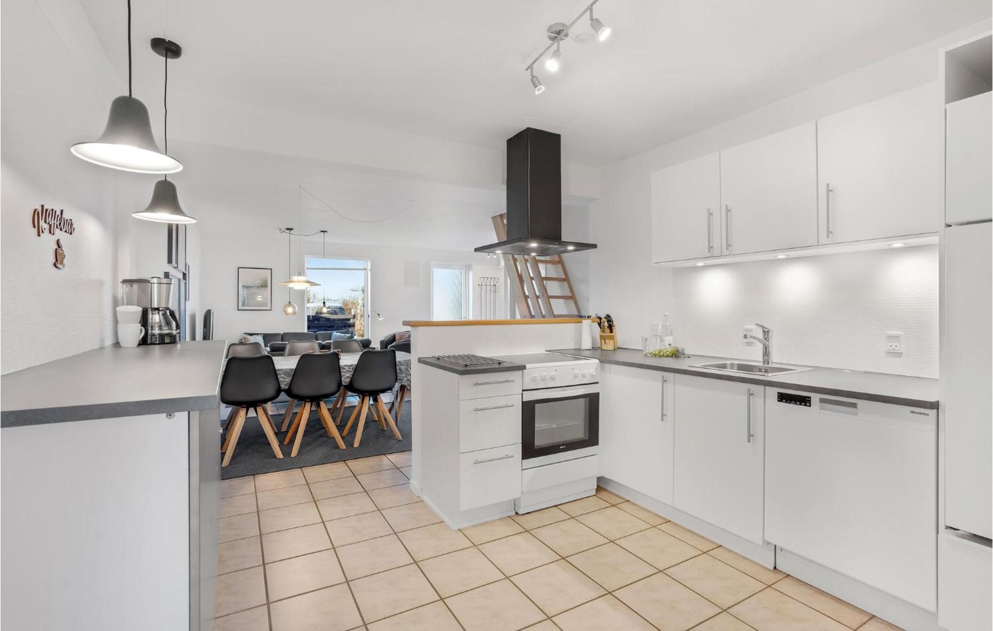 Amazing Home In Hvide Sande With Wifi Bjerregard Экстерьер фото