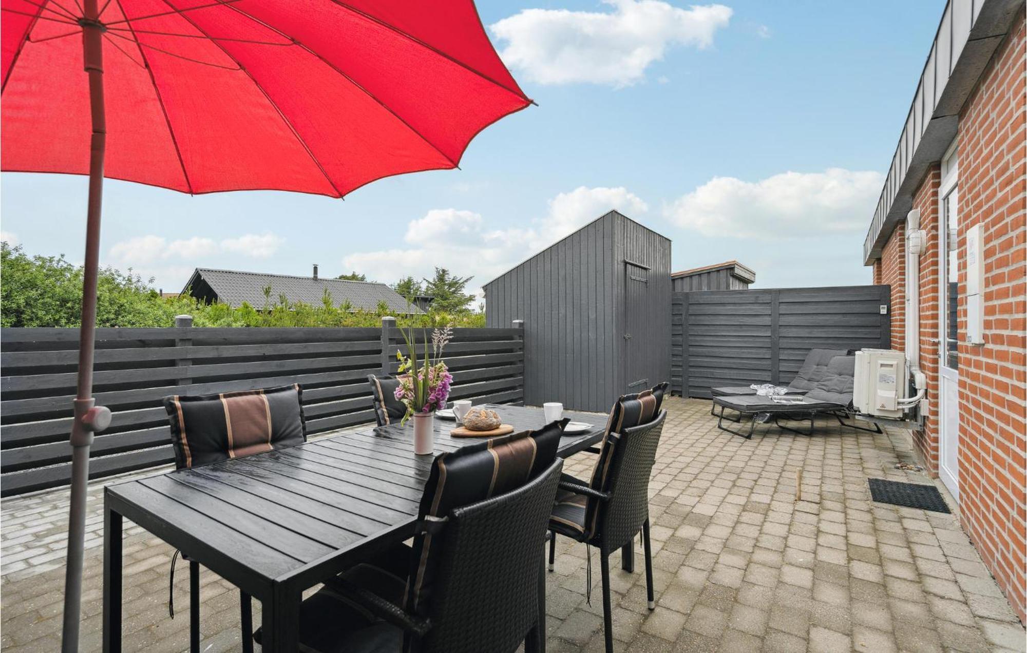 Amazing Home In Hvide Sande With Wifi Bjerregard Экстерьер фото